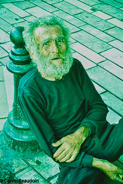 Jesus Visits the Central Bus Station