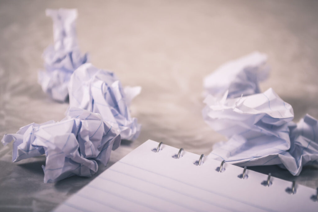 Clippings of bad poetry