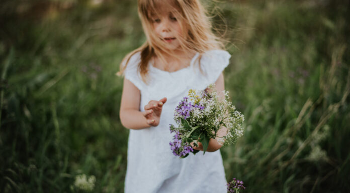 Wendy and the flowers