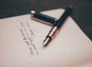 I need black and silver fountain pen