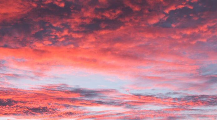 Querulous red clouds in the sky
