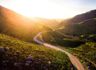 Carry Me mountain pass during sunrise