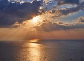 Absolution ocean under sunlight