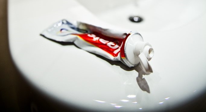 Ode to the Remaining Toothpaste in the Tube